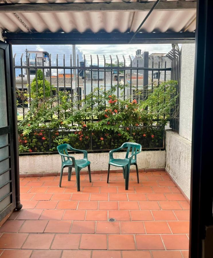 Hostal Roma Villavicencio Esterno foto